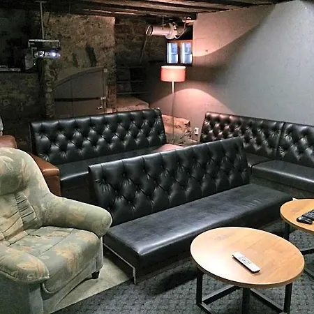 Vandrarhem 16eur - Old Town Munkenhof *